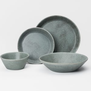 Four Piece Classic Coupe Dinnerware Setting
