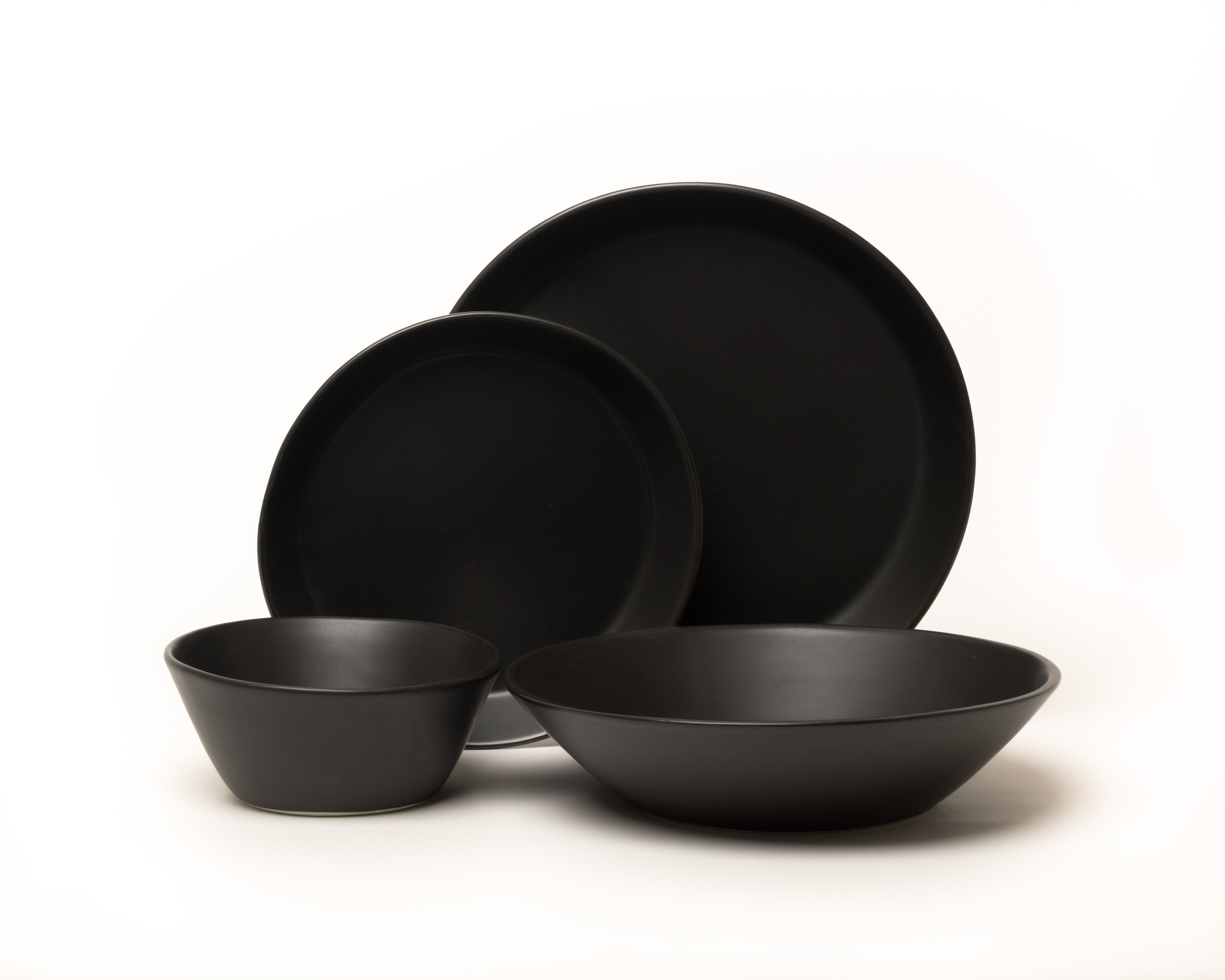 Four Piece Classic Coupe Dinnerware Setting