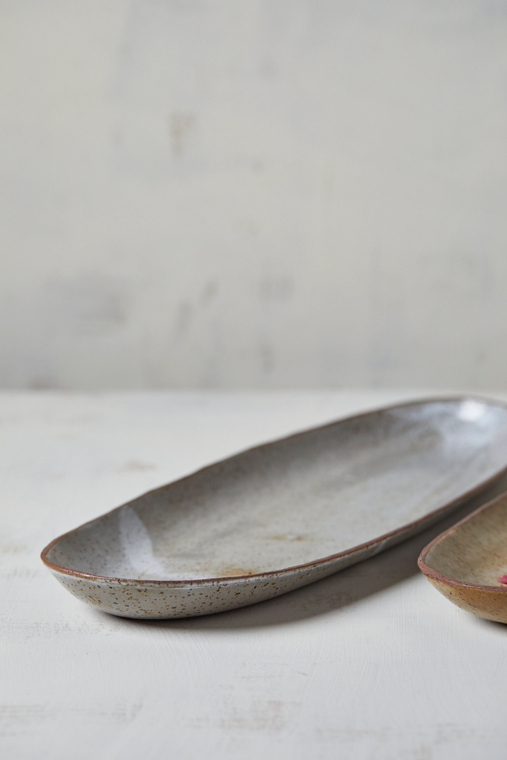 Off-White Stoneware Oval Serving Platter, 15 Inch